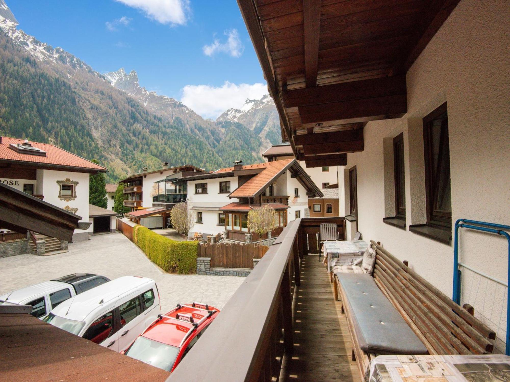 Comfortable Apartment In L Ngenfeld With Ski Storage Längenfeld Exterior photo